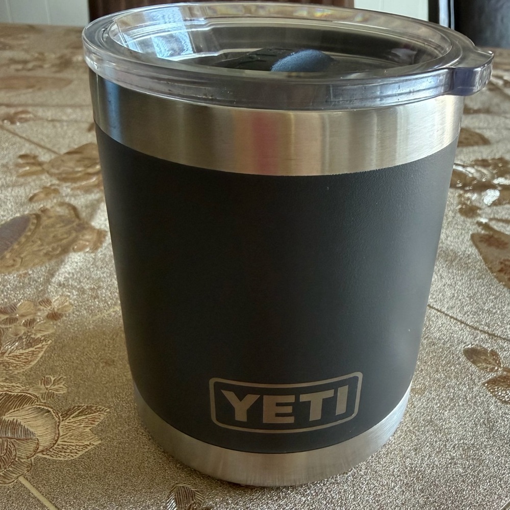 Yeti Stainless Steel Tumbler with Black Accent